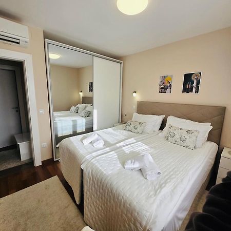 Apartments Luana With Private Jacuzzi Zadar Exteriör bild