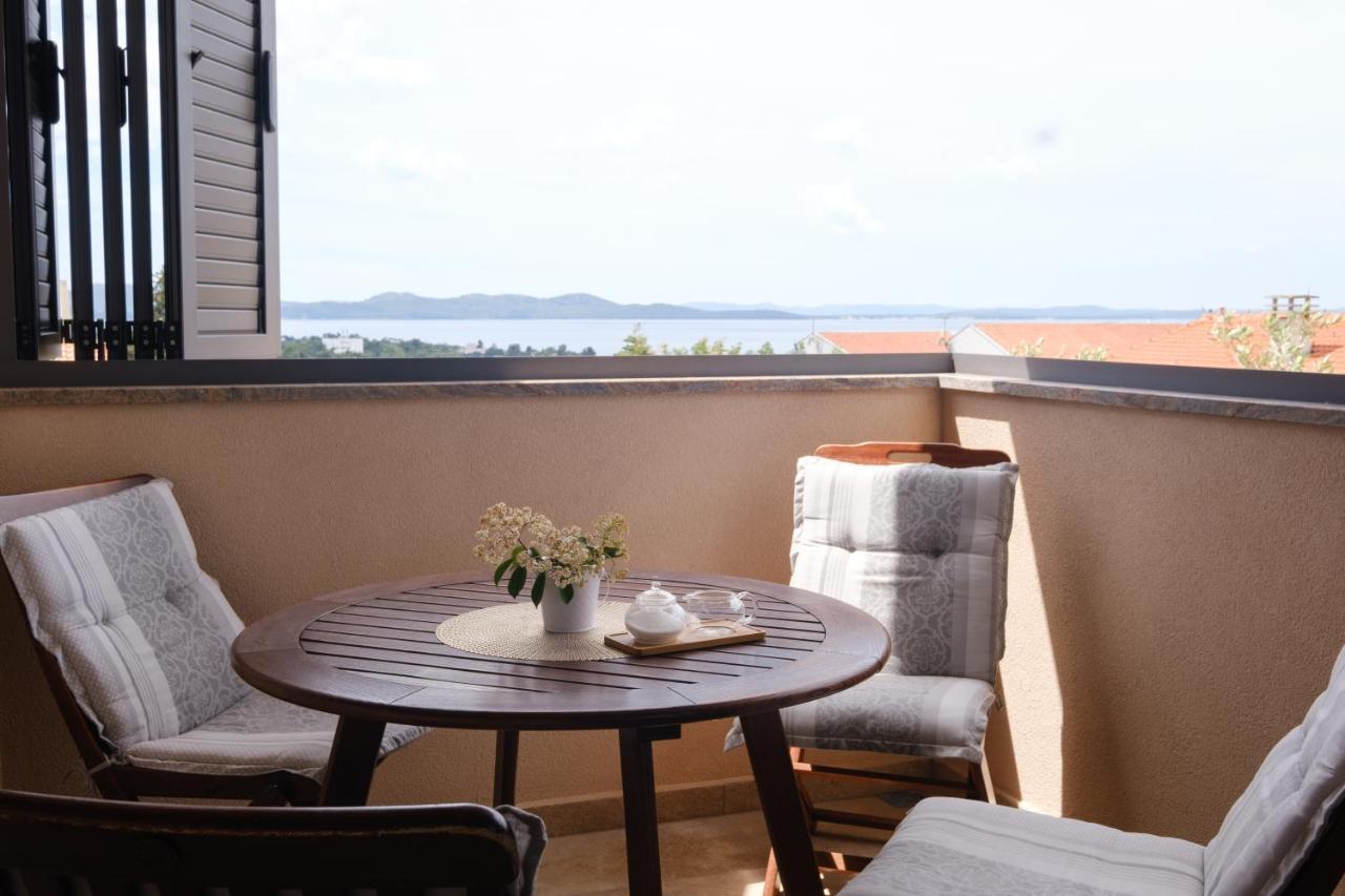Apartments Luana With Private Jacuzzi Zadar Exteriör bild