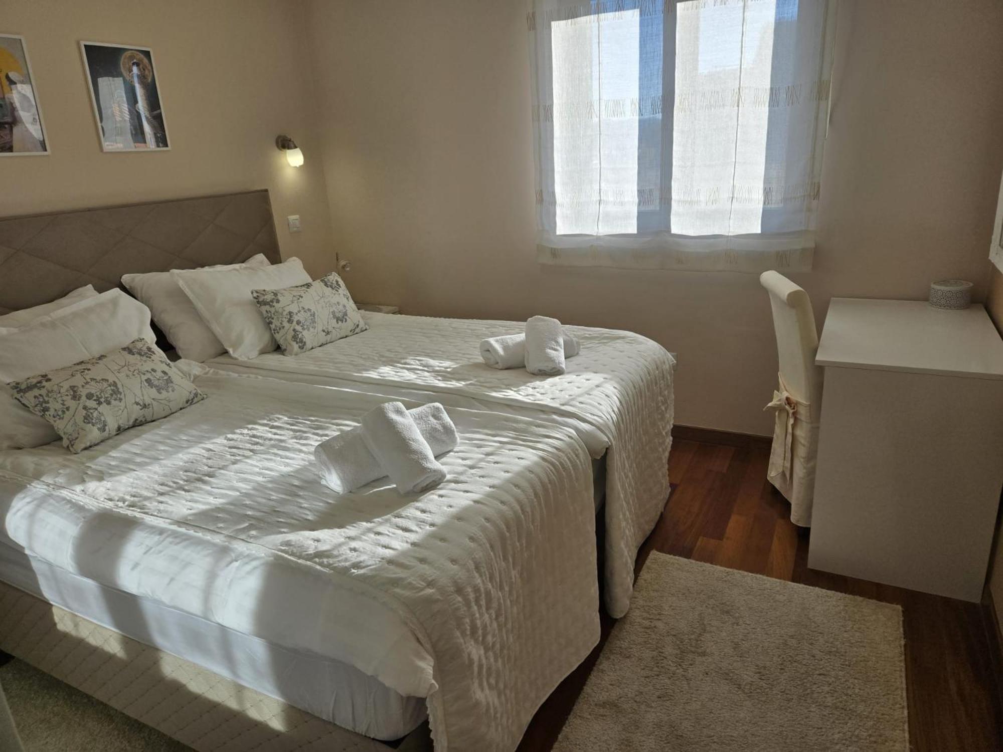 Apartments Luana With Private Jacuzzi Zadar Exteriör bild